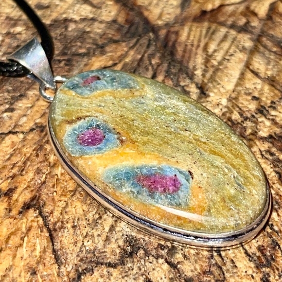 Ruby Fuchsite Pendant 2” - Picture 8 of 14